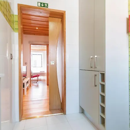 Escadinhas De Sao Miguel - Alfama * Lisbon